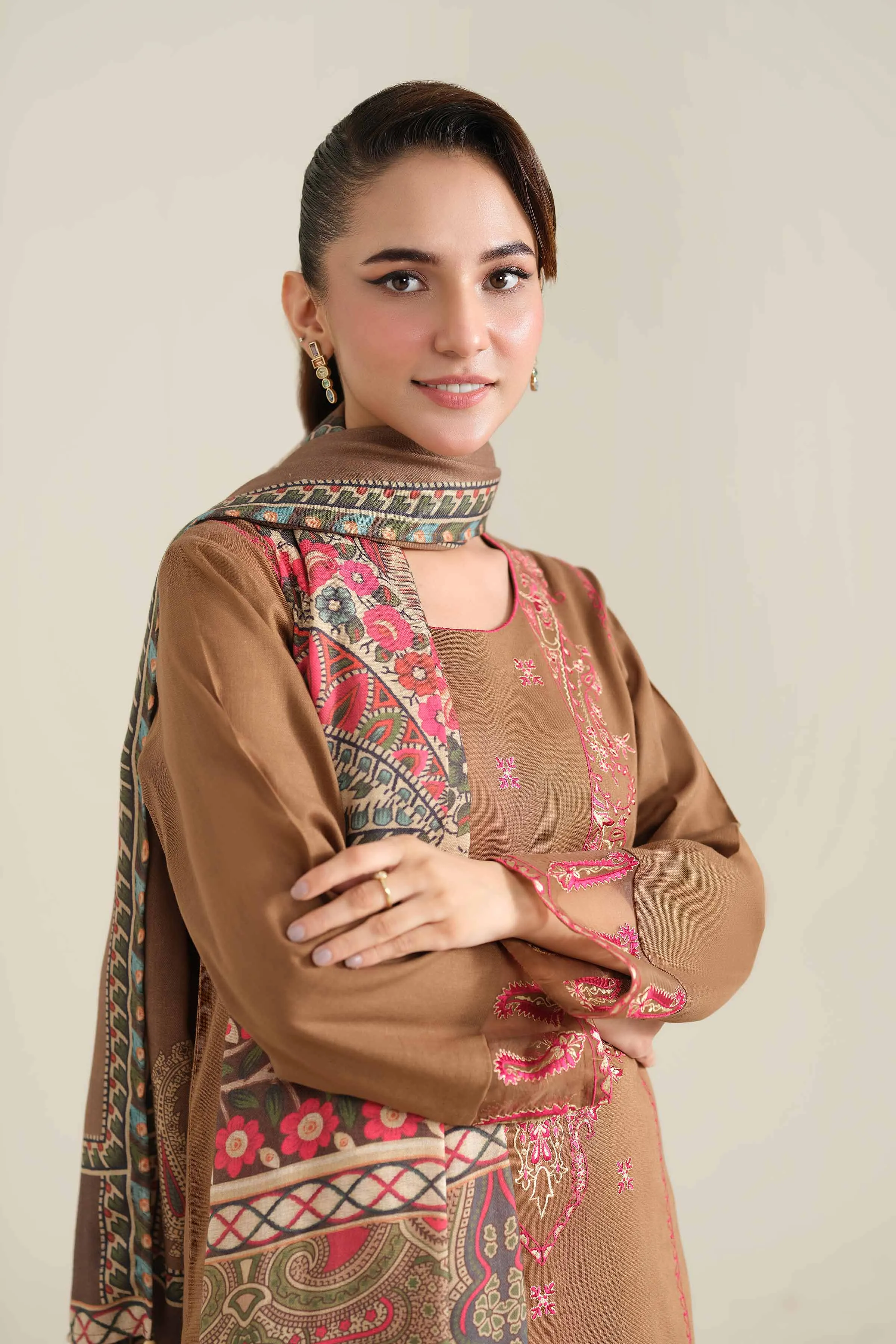 3 Piece - Embroidered Suit - 42404489