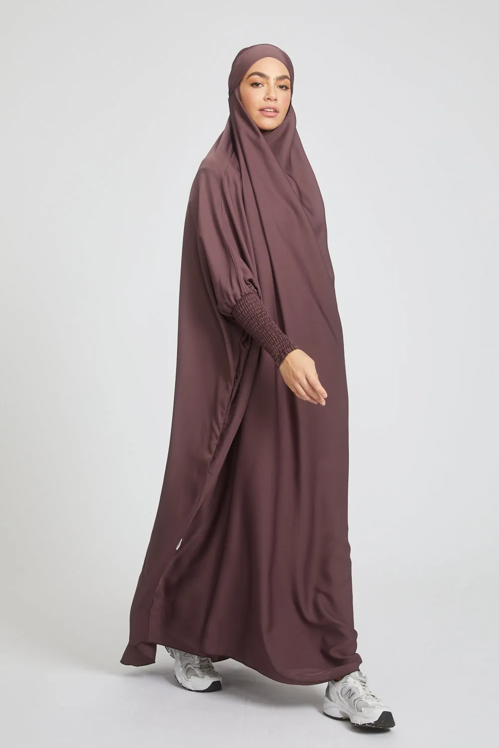 One Piece Full Length Jilbab/ Prayer Abaya - Zipped Cuffs And Pockets - Wild Mulberry