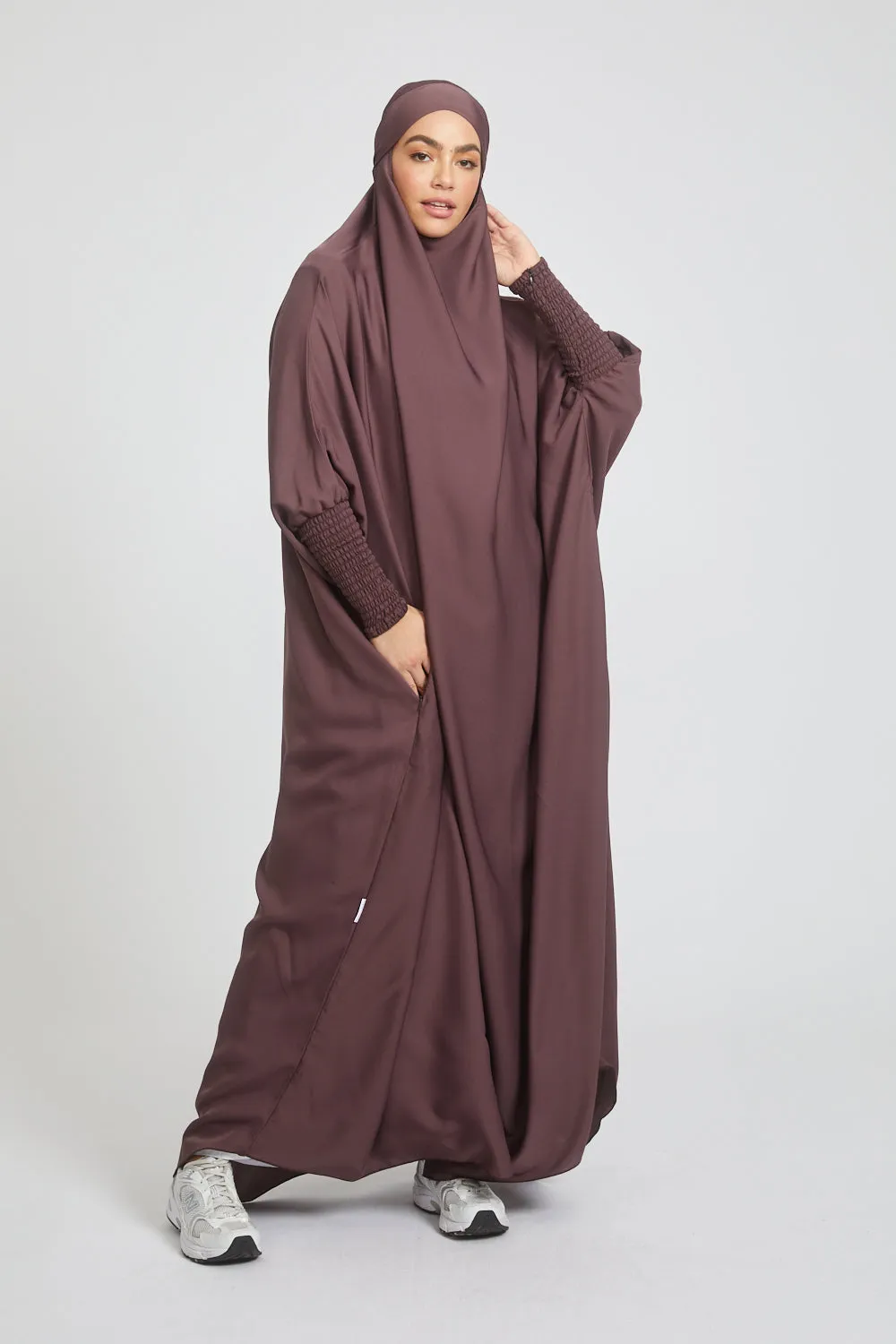 One Piece Full Length Jilbab/ Prayer Abaya - Zipped Cuffs And Pockets - Wild Mulberry