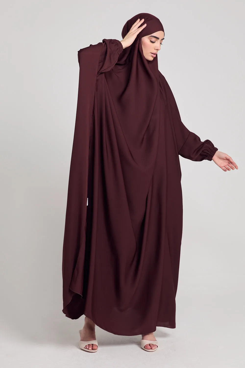 One Piece Full Length Jilbab/Prayer Abaya - Elasticated Cuff - Bitter Chocolate